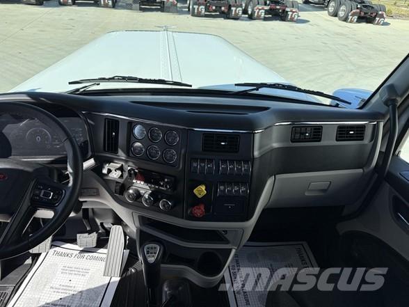 Peterbilt 589 Vlačilci