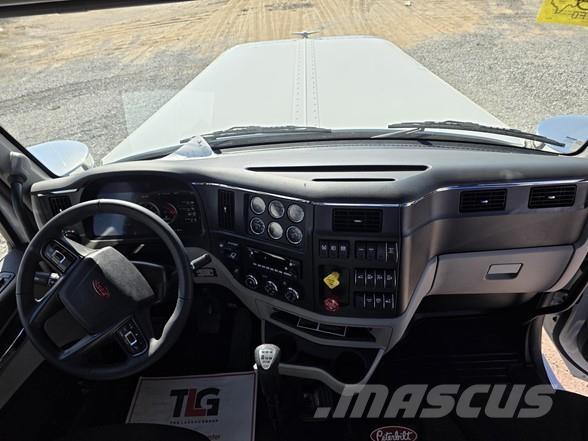 Peterbilt 589 Vlačilci