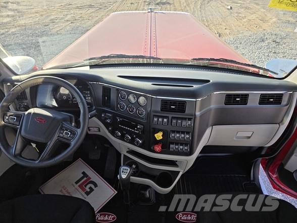 Peterbilt 589 Vlačilci