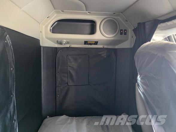 Peterbilt 589 Vlačilci