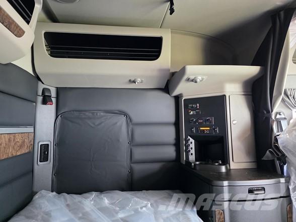 Peterbilt 589 Vlačilci