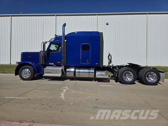 Peterbilt 589 Vlačilci