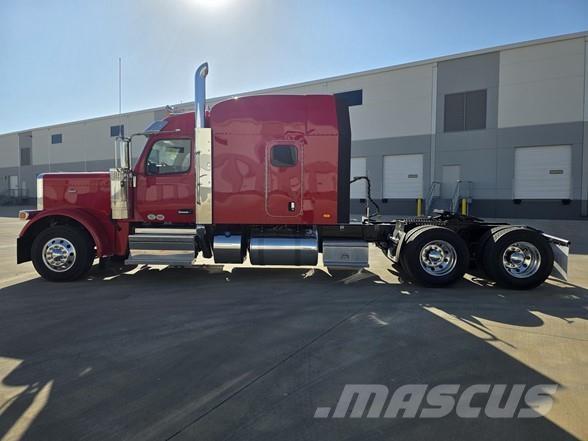 Peterbilt 589 Vlačilci