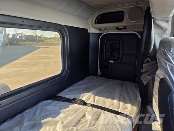 Peterbilt 589 Vlačilci