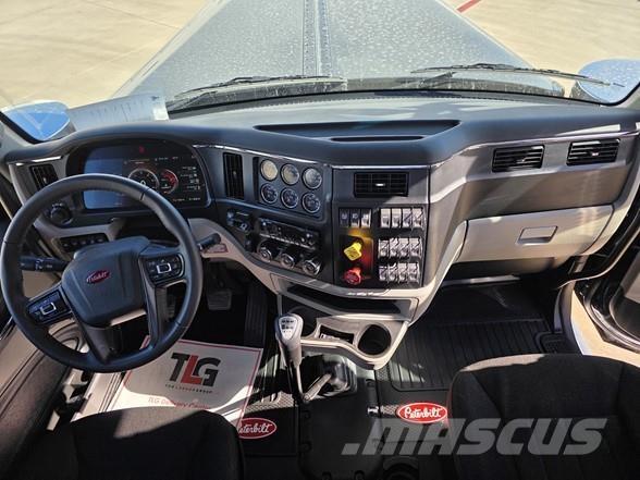 Peterbilt 589 Vlačilci