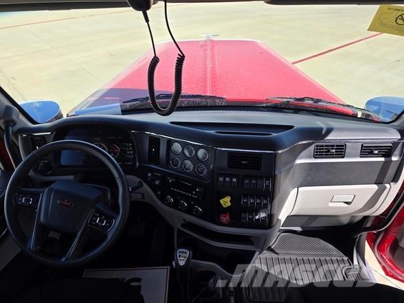 Peterbilt 589 Vlačilci