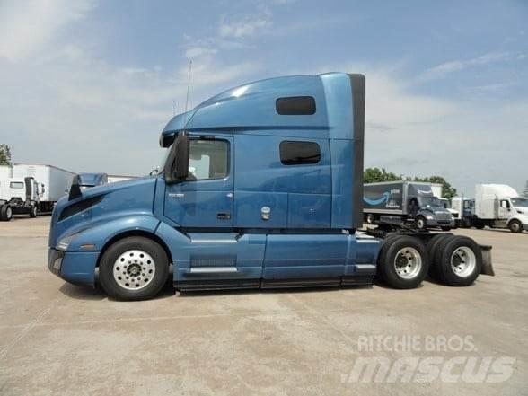 Volvo VNL64T760 Vlačilci