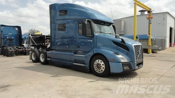 Volvo VNL64T760 Vlačilci