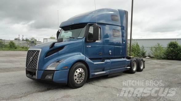 Volvo VNL64T760 Vlačilci