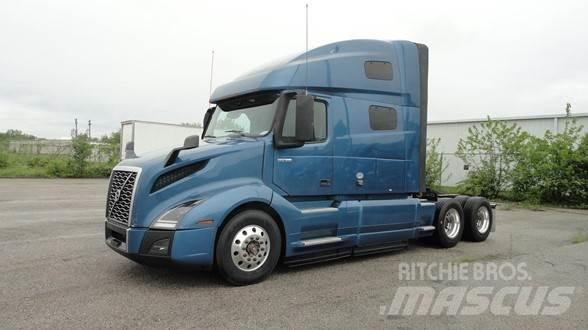 Volvo VNL64T760 Vlačilci
