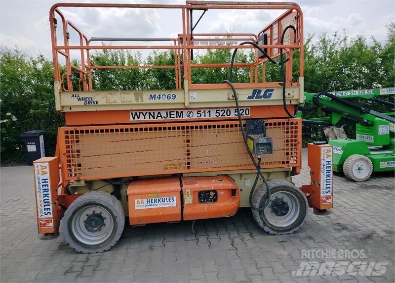 JLG 4069 Škarjaste dvižne ploščadi