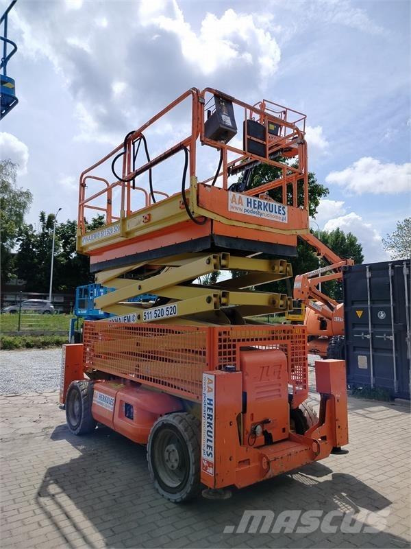 JLG 4069 Škarjaste dvižne ploščadi