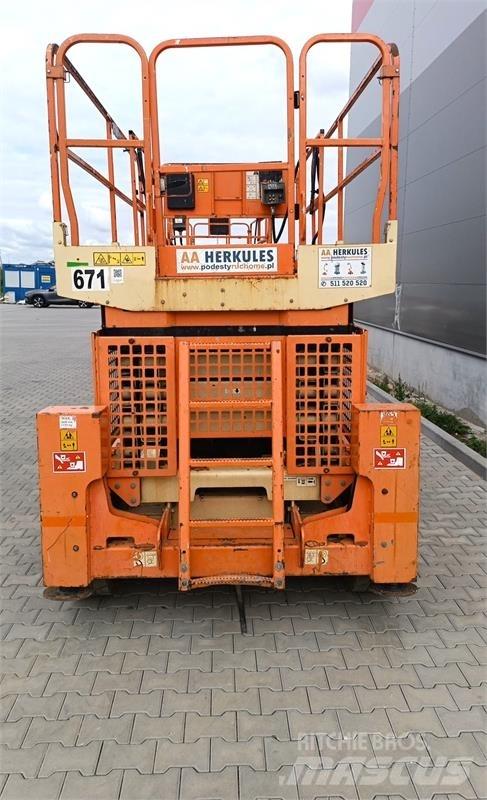 JLG 4069 Škarjaste dvižne ploščadi