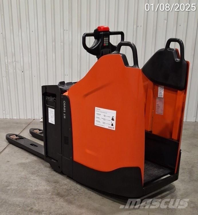 BT LPE200/8 Ročni paletnik