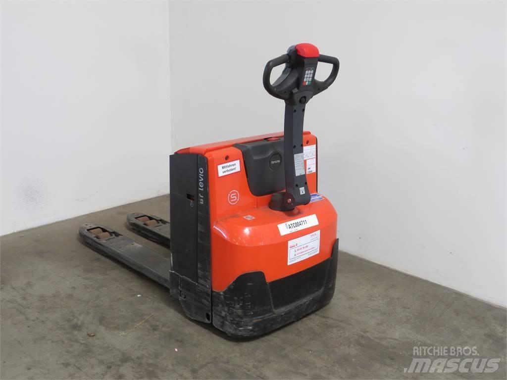 Toyota LWE180 Ročni paletnik