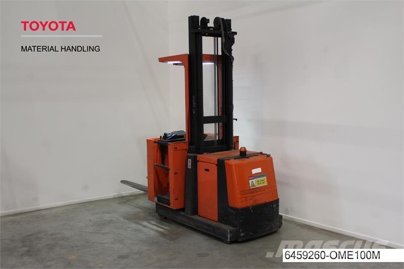 BT OME100M Nizko dvižni komisionirni viličar