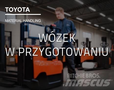 BT LPE220 Električni nizko dvižni viličar s stojiščem