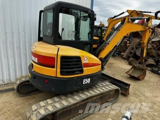 Bobcat E50 Mini bagri <7t