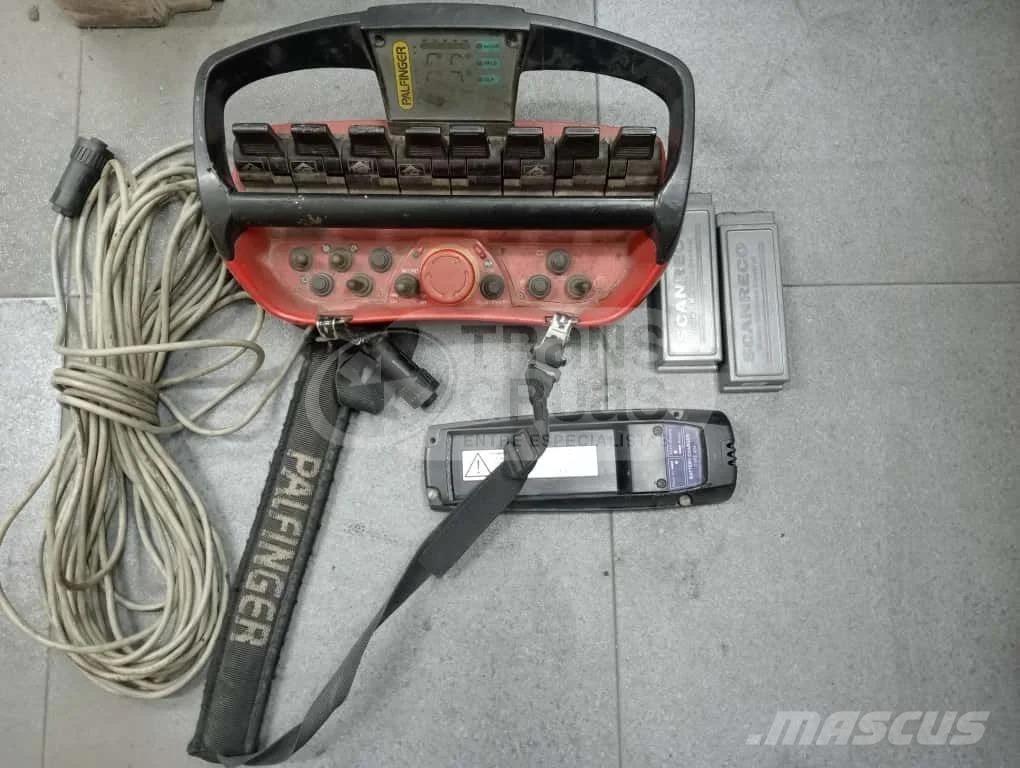Palfinger PK 27000 Paletna dvigala