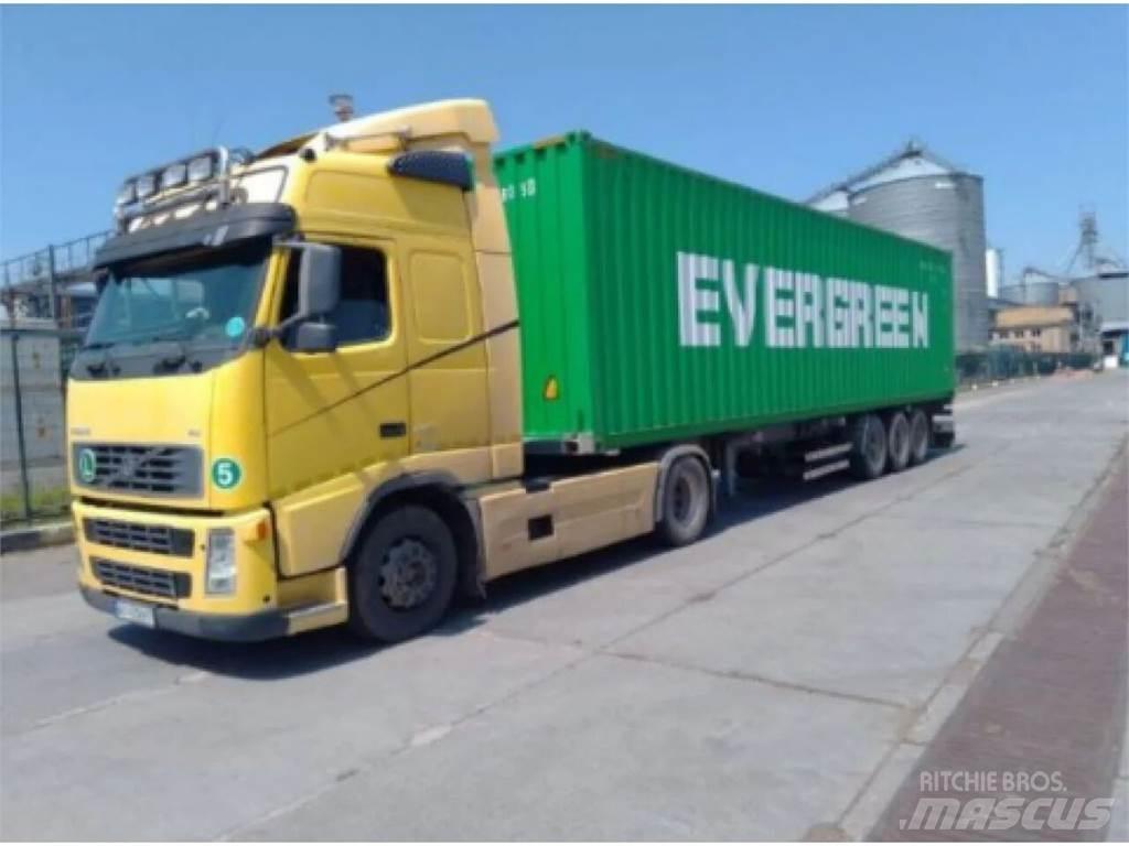 Volvo  Vlačilci