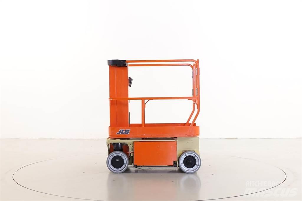 JLG 1230ES Vertikalna dvigala