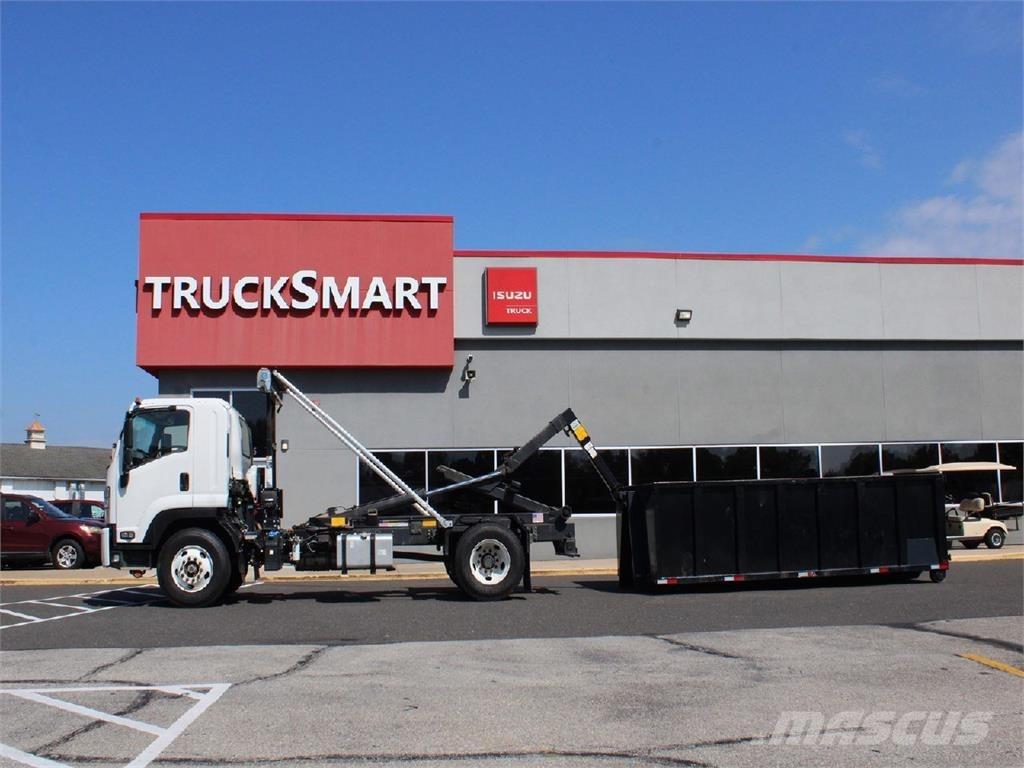 Isuzu FTR Kontejnerski tovornjaki