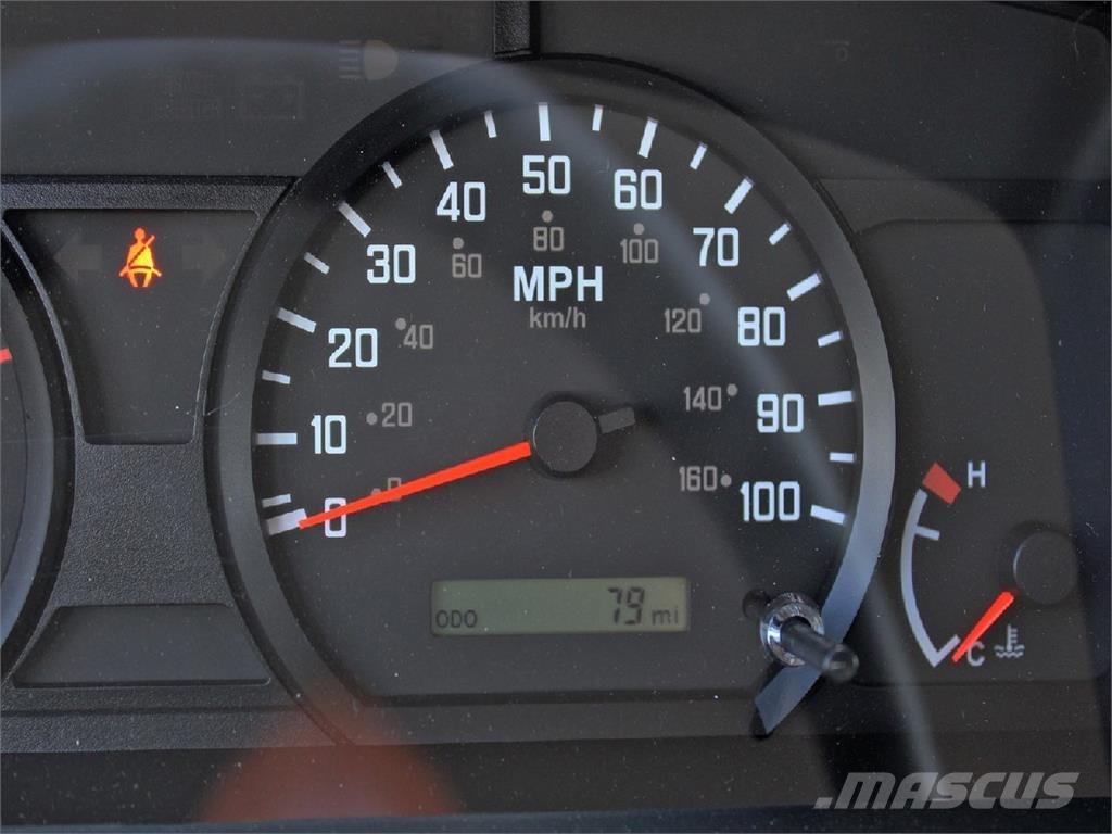 Isuzu NPR-HD Tovornjaki zabojniki