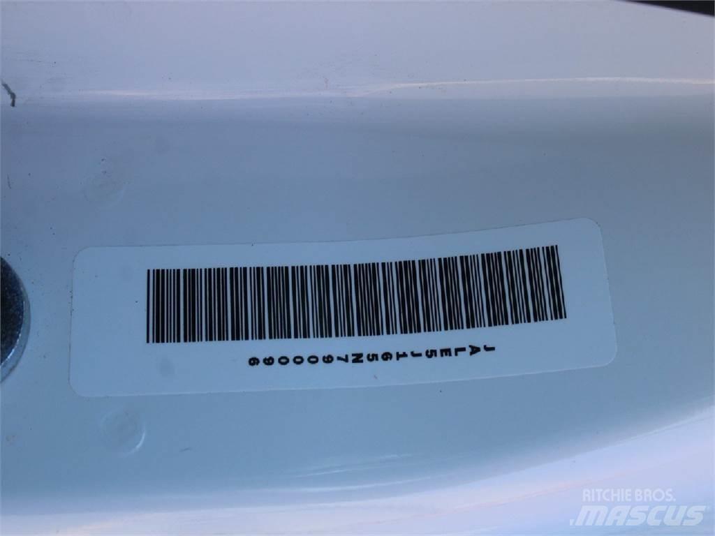 Isuzu NQR Tovornjaki zabojniki
