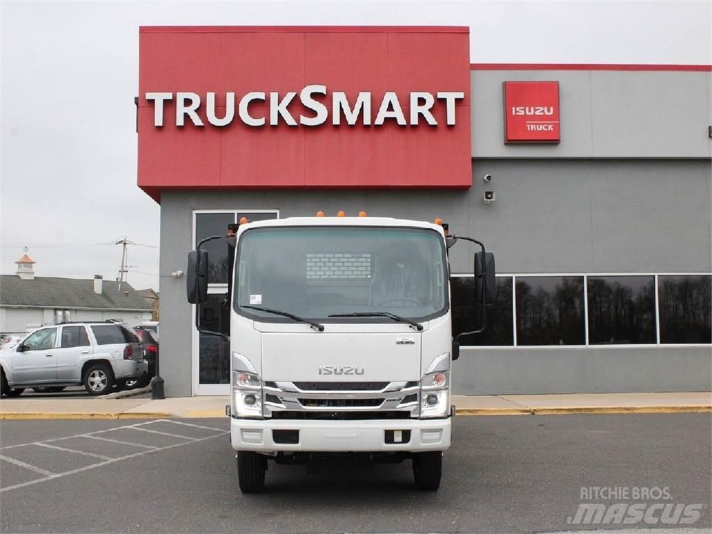 Isuzu NRR Tovornjaki s kesonom/platojem