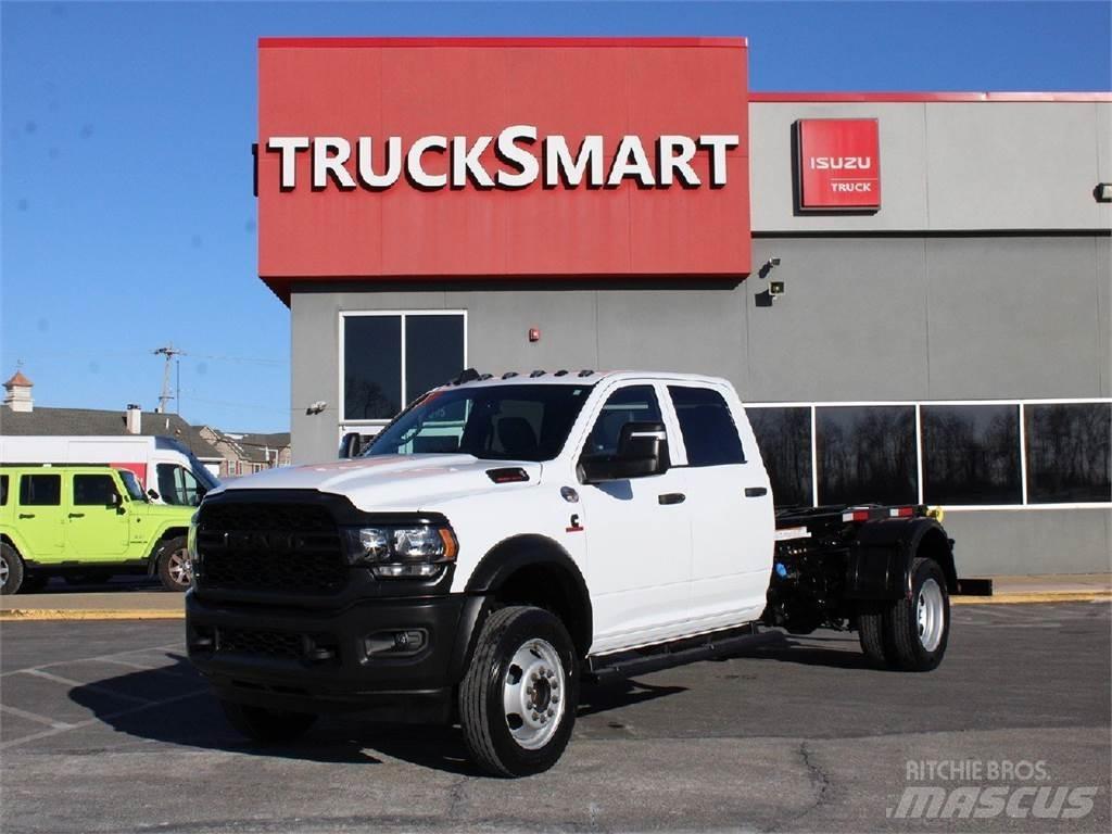 RAM 5500 Kontejnerski tovornjaki