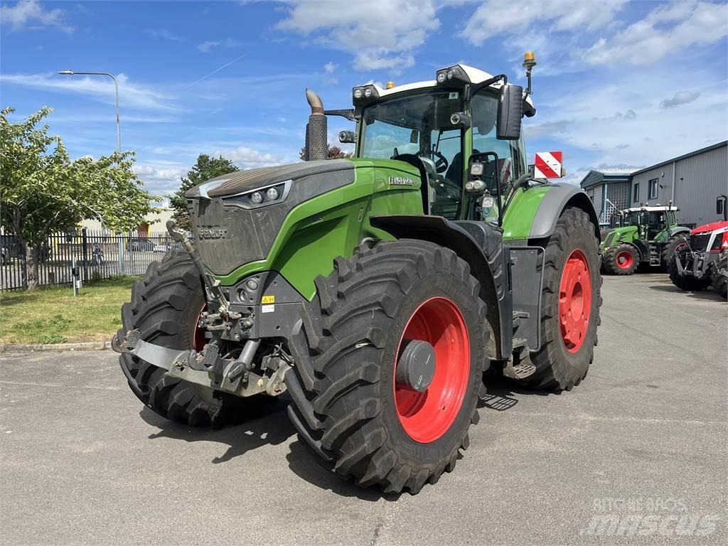 Fendt 1050 Traktorji
