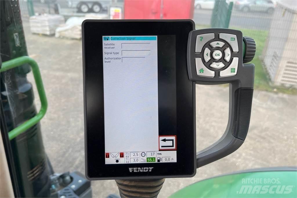 Fendt 718 Traktorji