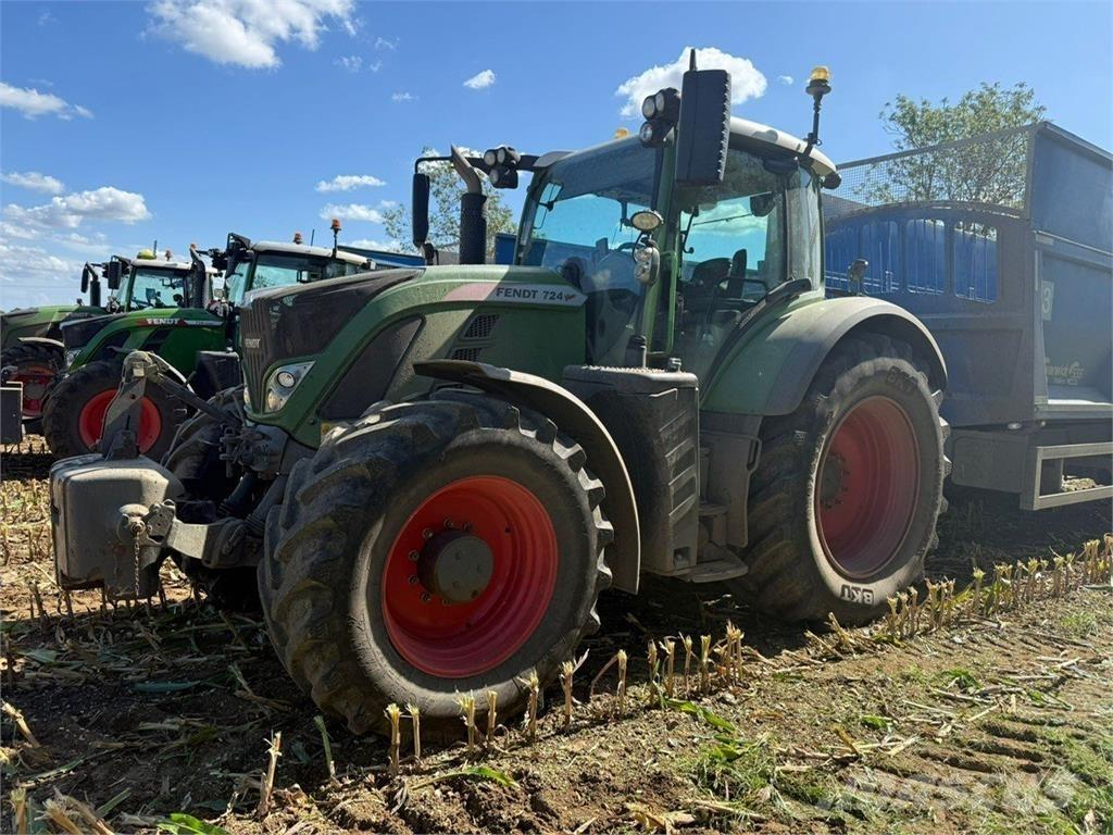 Fendt 724 Traktorji