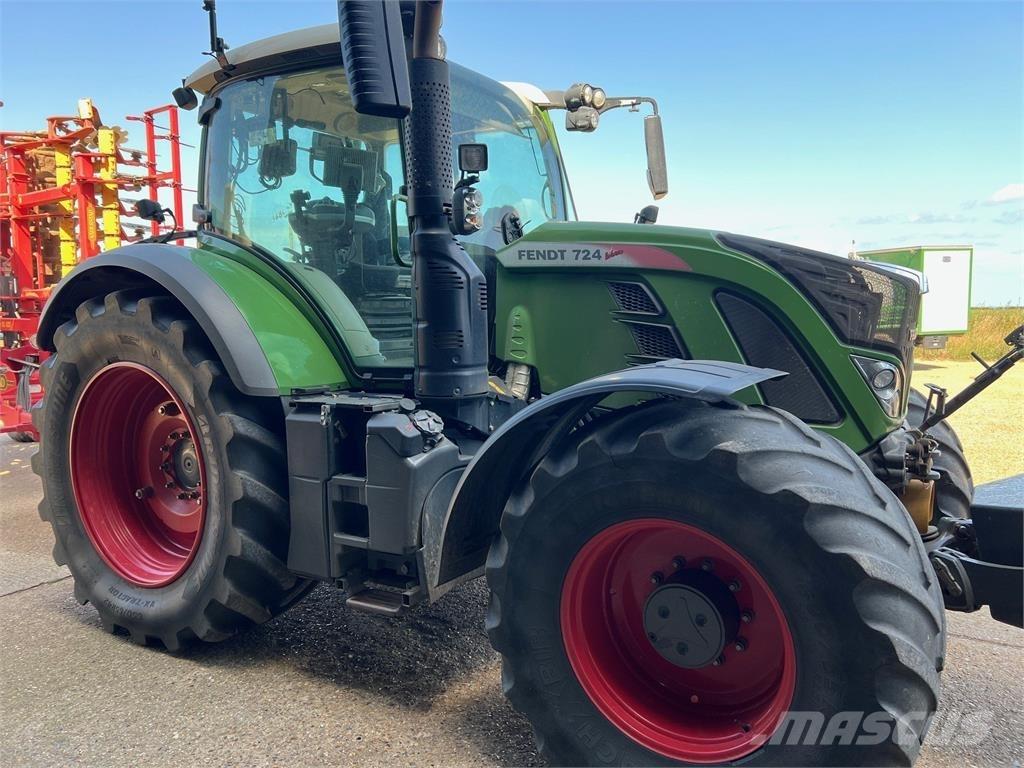 Fendt 724 Traktorji