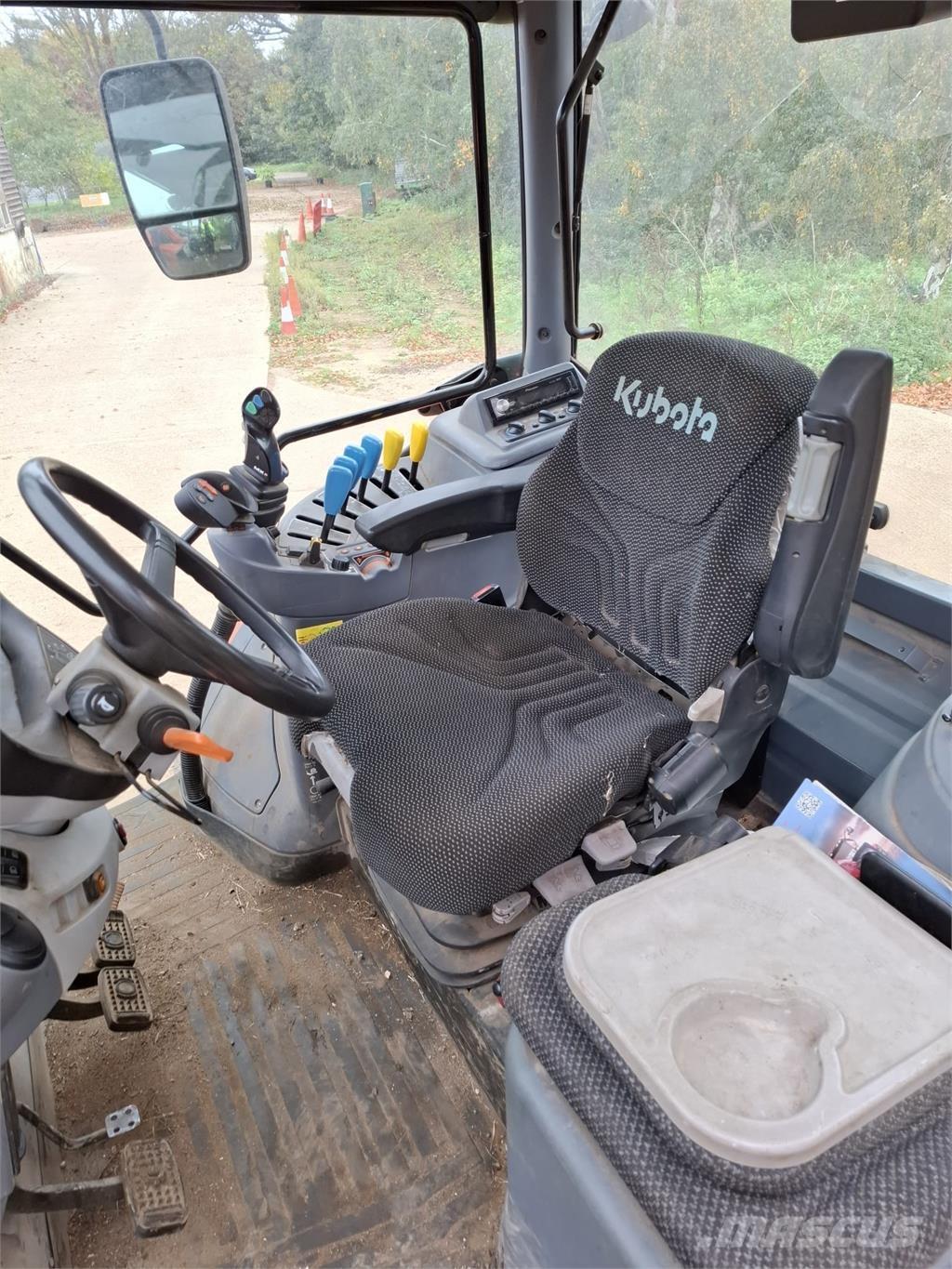 Kubota M7-152 Traktorji