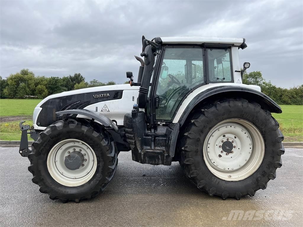 Valtra T203D Traktorji
