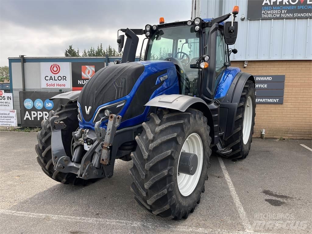 Valtra T254 Traktorji