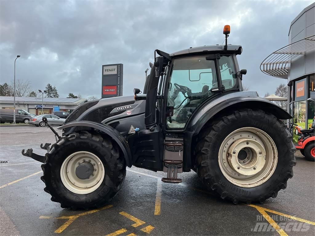 Valtra T254V Traktorji