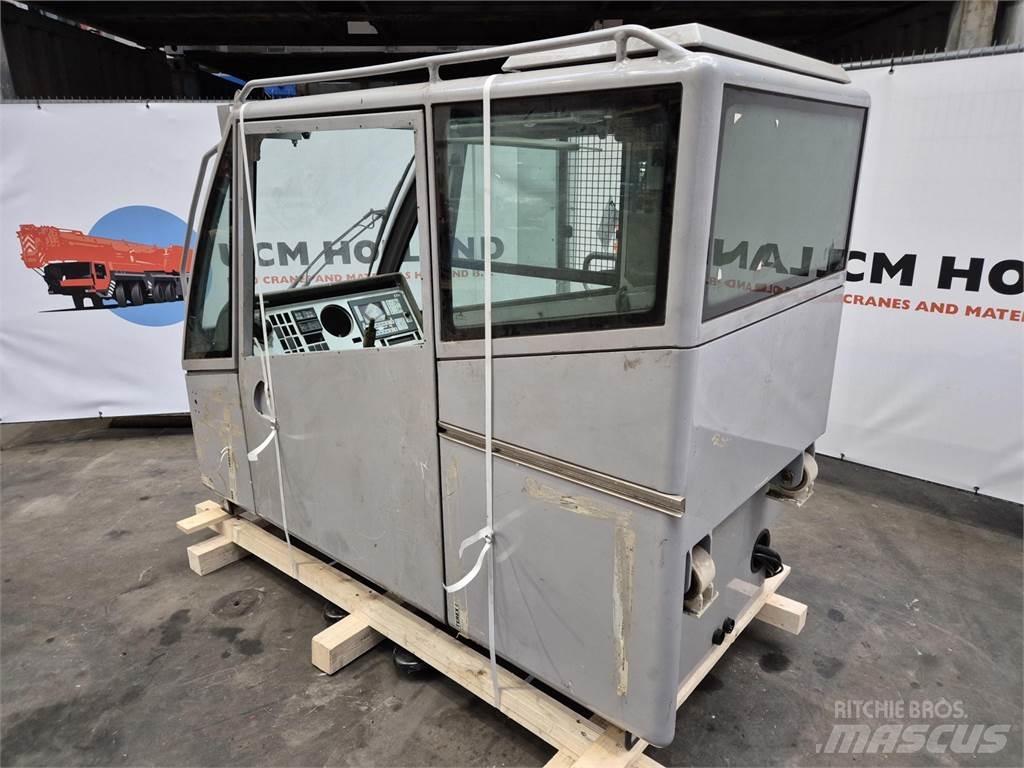  C.T.2 upper cabin Kabine in notranjost