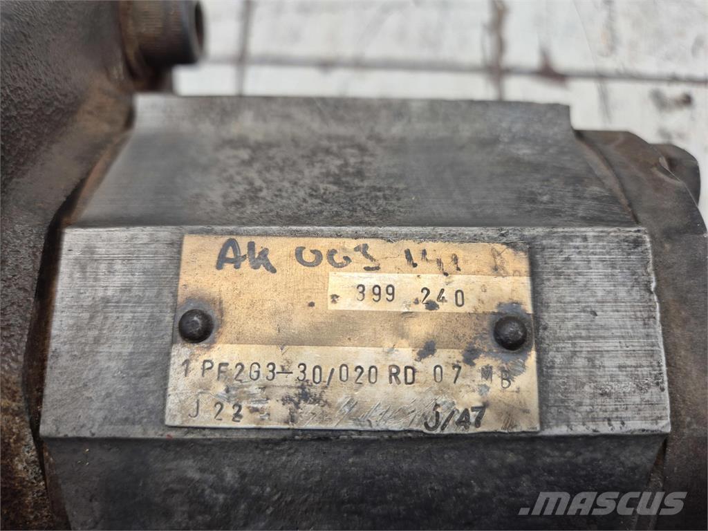  Gear pump Rezervni deli in oprema za dvigala