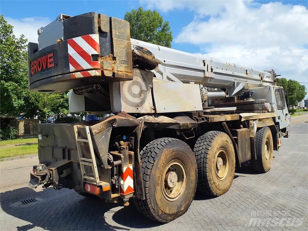 Grove GMK 3055 Rabljeni žerjavi za vsak teren
