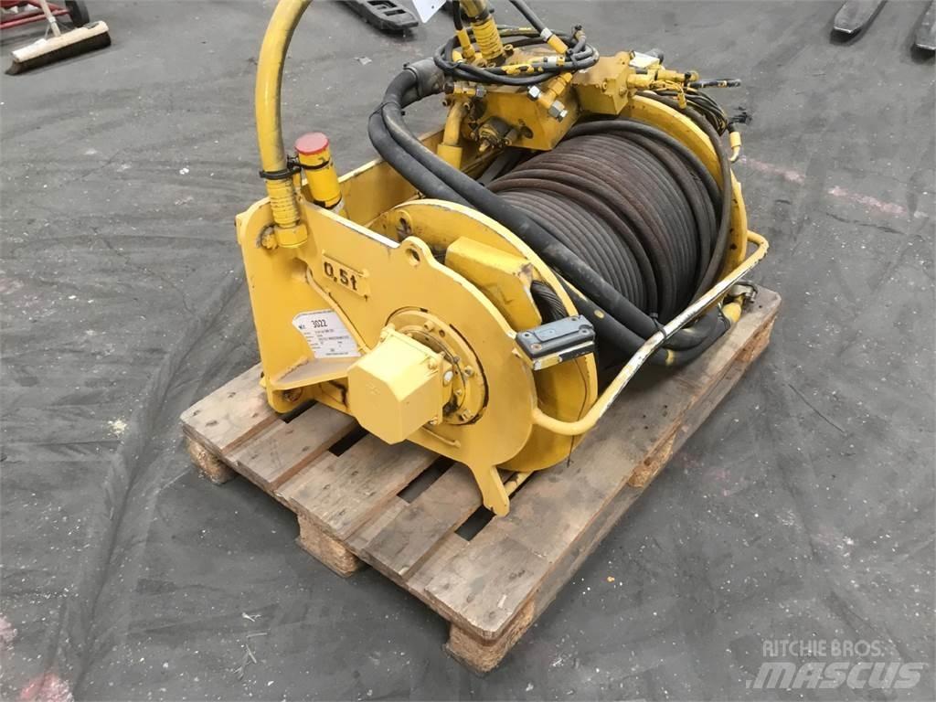 Grove GMK 3055 winch Rezervni deli in oprema za dvigala