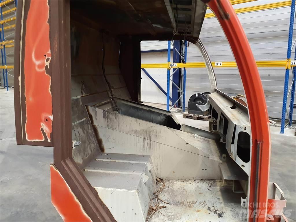 PPM ATT lower cabin Kabine in notranjost