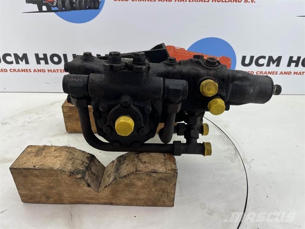  Steering box Rezervni deli in oprema za dvigala
