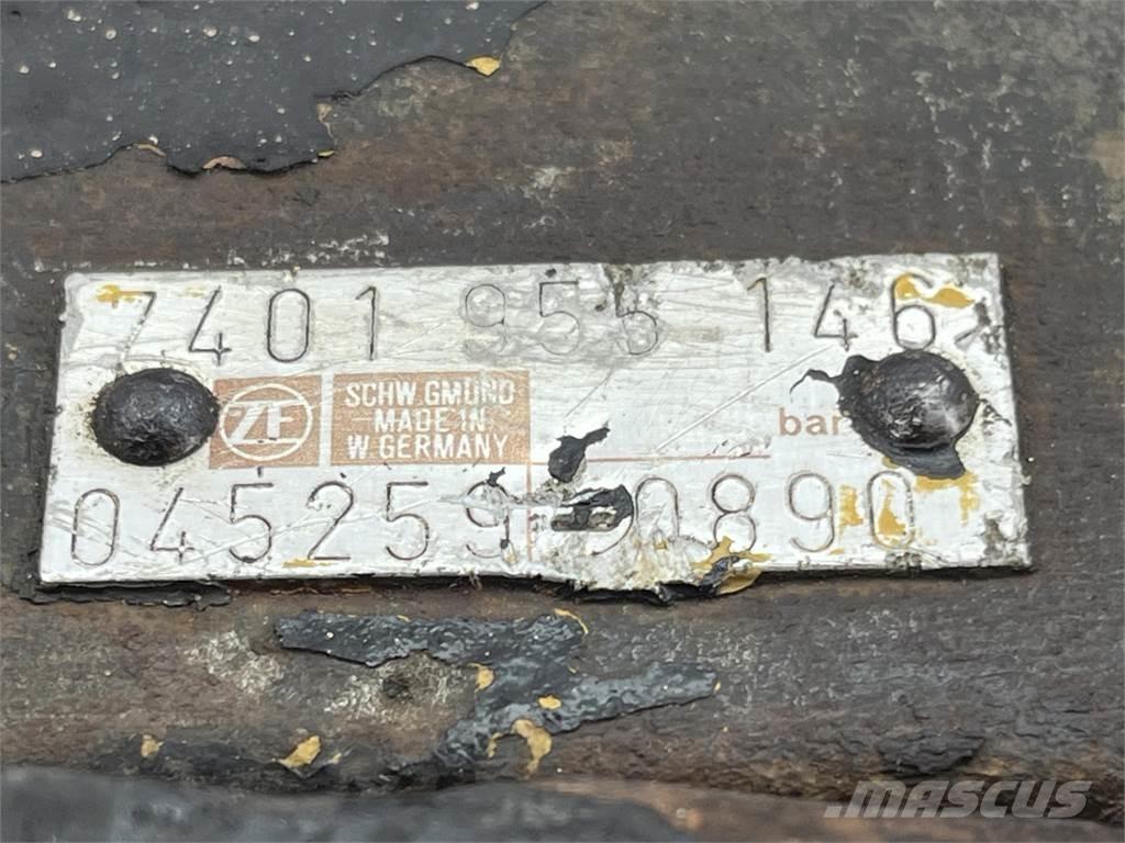  Steering box Rezervni deli in oprema za dvigala
