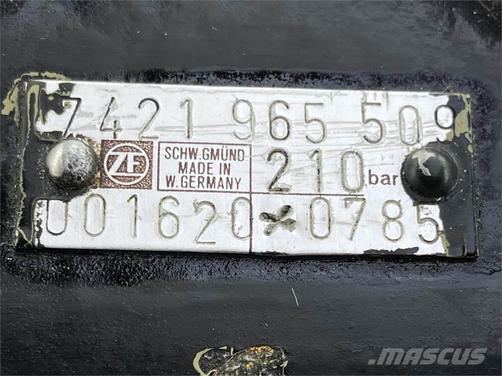  Steering box 210bar Rezervni deli in oprema za dvigala