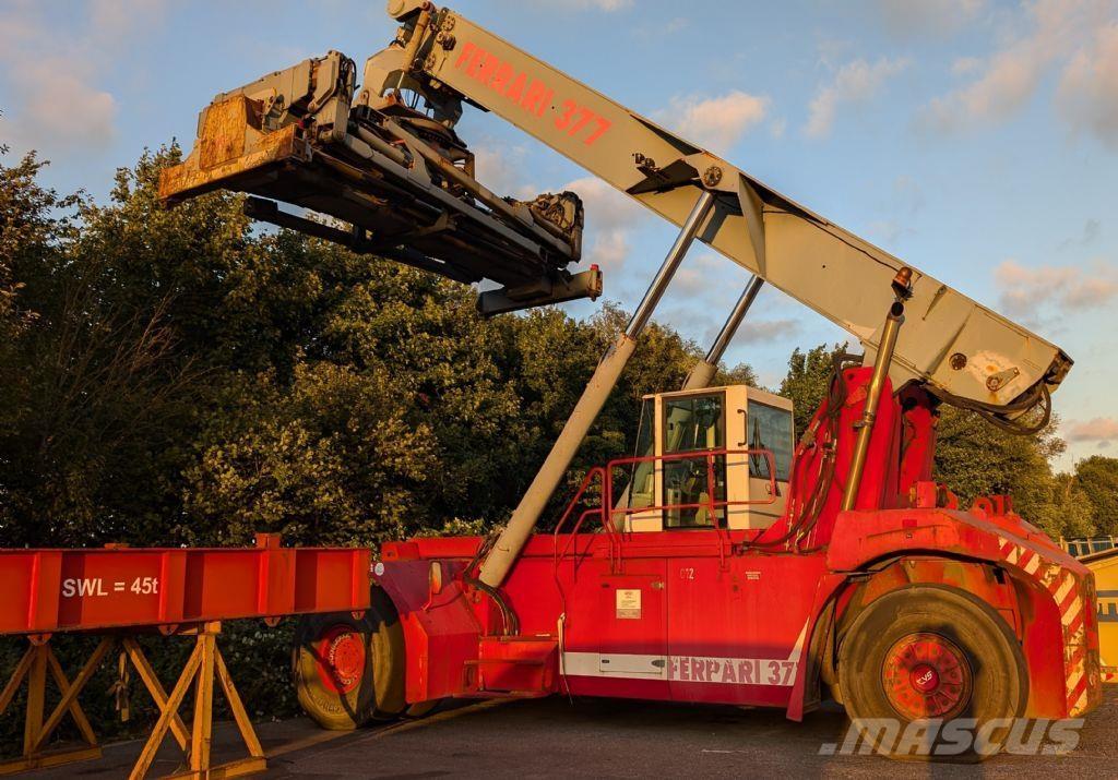 CVS Ferrari F377.5 PB Dosežni viličarji