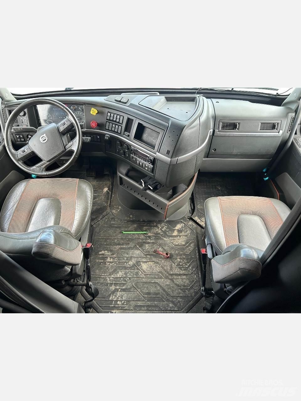 Volvo VNL Vlačilci