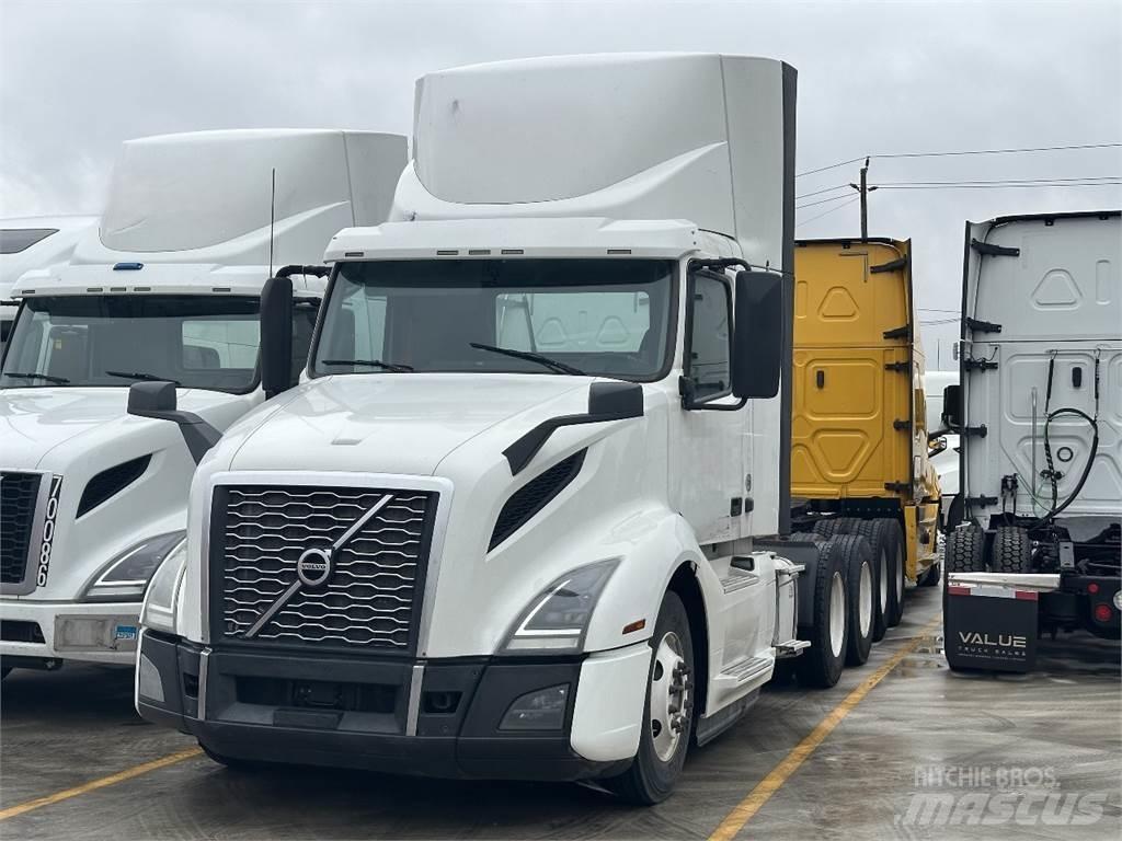 Volvo VNL300 Vlačilci