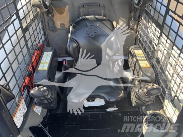 Bobcat T740 Skid steer mini nakladalci